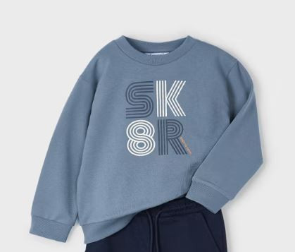 Sweatshirt, cloudy