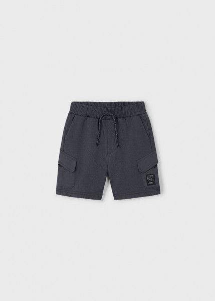 Cargo Bermudas, asphalt